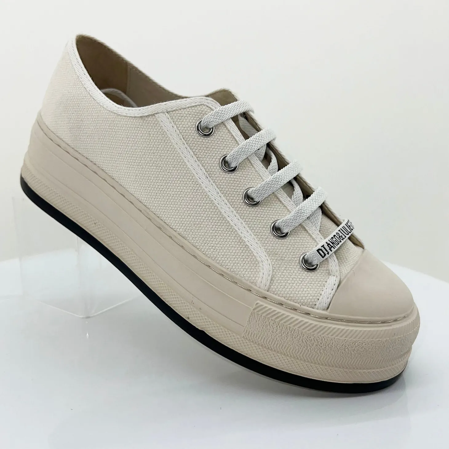 Genesiss Sneaker - Off White - DJ48