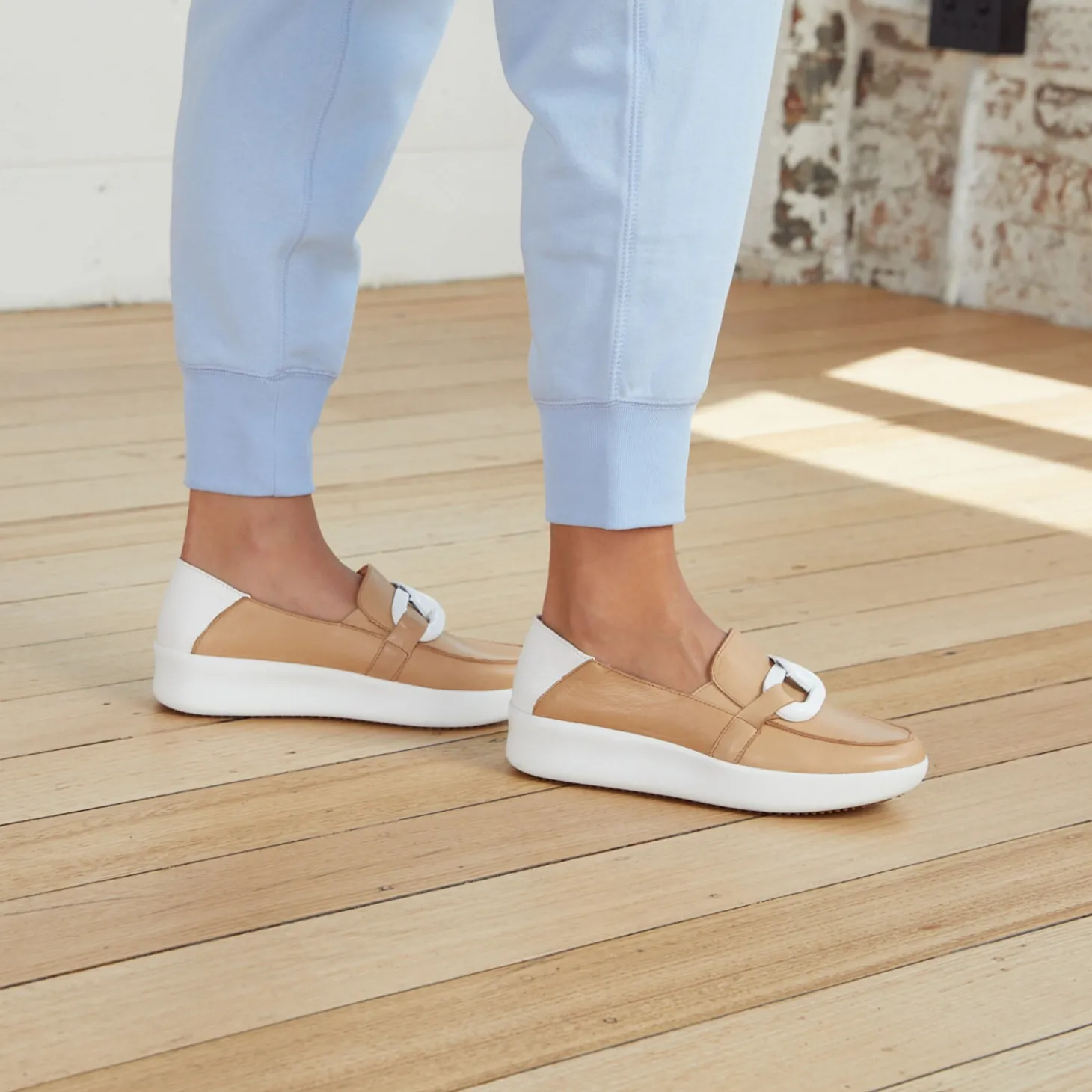 Mooch Sneaker - Caramel - AE4