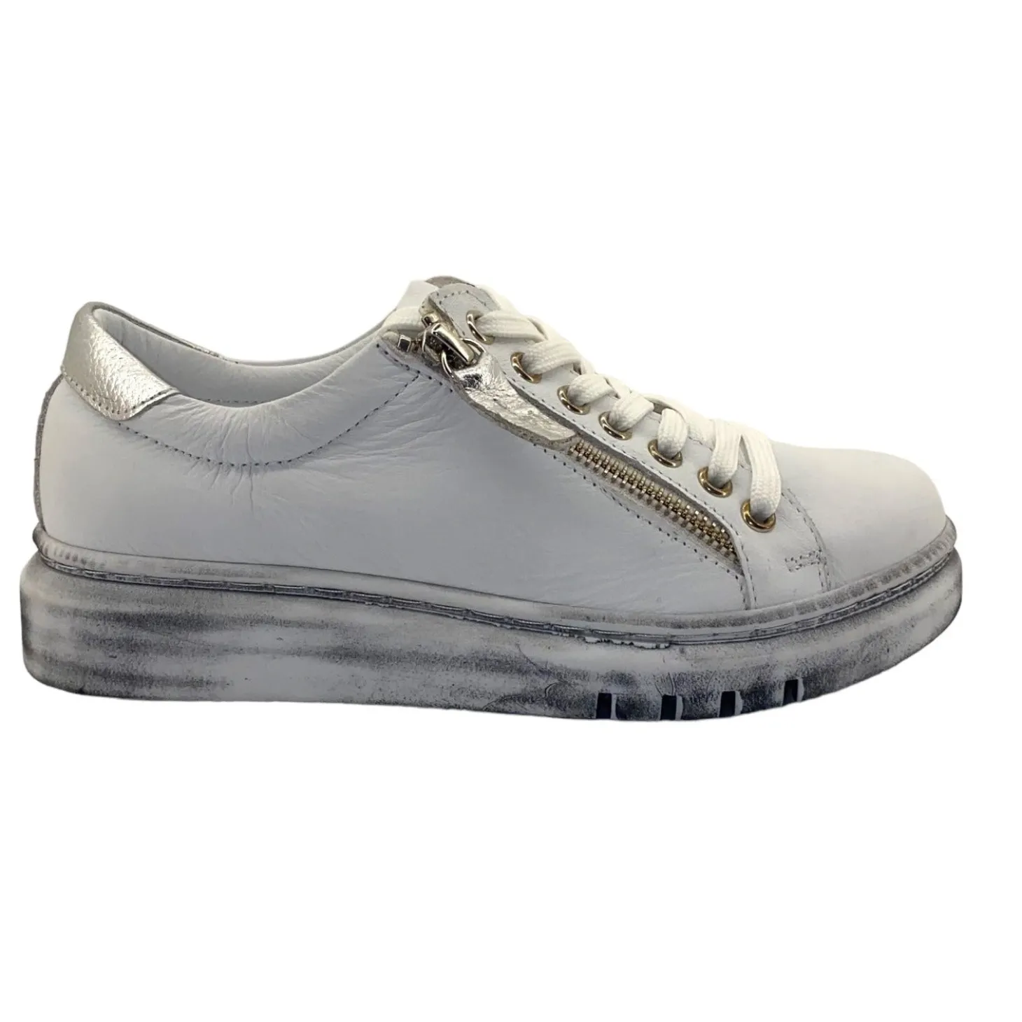 Tatter Sneaker - White/Silver - RS3