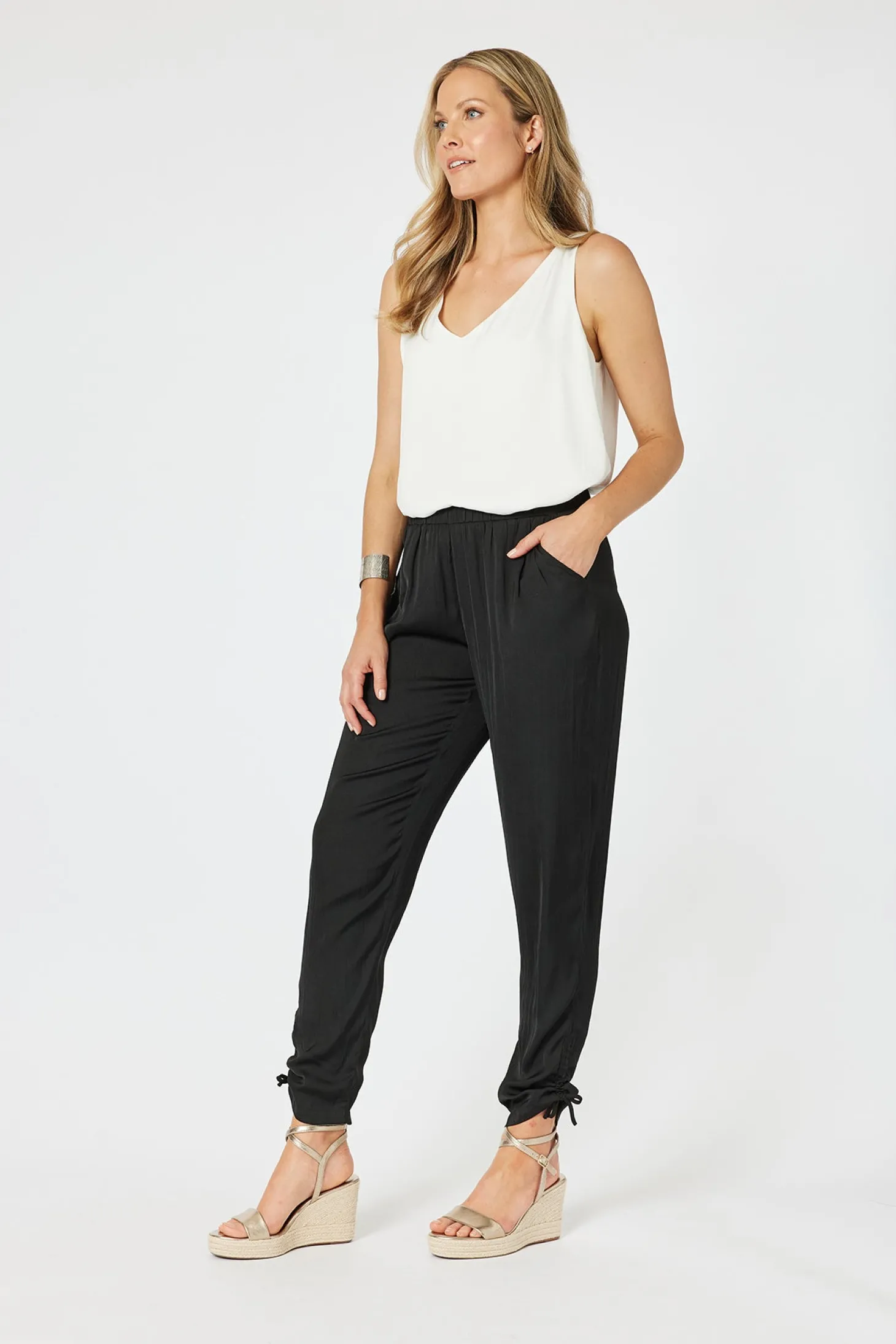 Traveller Luxe Side tie Pant - Black - HV3